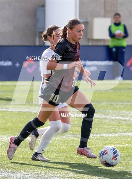 Thumbnail 3 in Syracuse vs Lone Peak (UHSAA 6A Semifinal) photogallery.