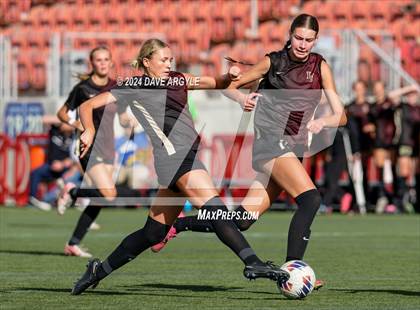 Thumbnail 3 in Syracuse vs Lone Peak (UHSAA 6A Semifinal) photogallery.