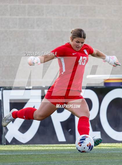 Thumbnail 2 in Syracuse vs Lone Peak (UHSAA 6A Semifinal) photogallery.