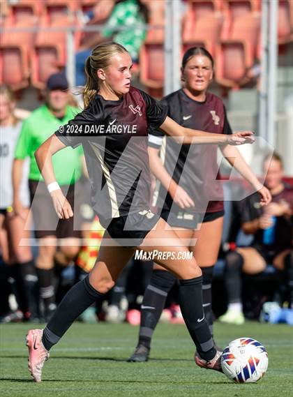 Thumbnail 1 in Syracuse vs Lone Peak (UHSAA 6A Semifinal) photogallery.