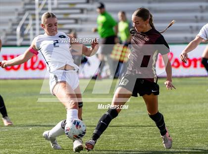 Thumbnail 3 in Syracuse vs Lone Peak (UHSAA 6A Semifinal) photogallery.