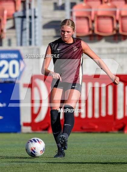 Thumbnail 1 in Syracuse vs Lone Peak (UHSAA 6A Semifinal) photogallery.