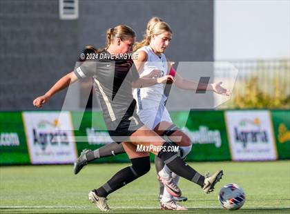 Thumbnail 3 in Syracuse vs Lone Peak (UHSAA 6A Semifinal) photogallery.