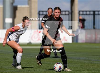 Thumbnail 2 in Syracuse vs Lone Peak (UHSAA 6A Semifinal) photogallery.