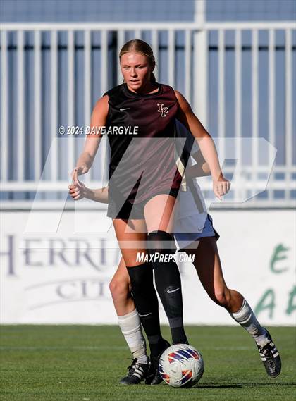 Thumbnail 3 in Syracuse vs Lone Peak (UHSAA 6A Semifinal) photogallery.