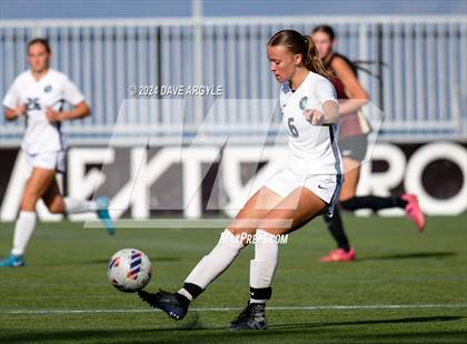 Thumbnail 2 in Syracuse vs Lone Peak (UHSAA 6A Semifinal) photogallery.