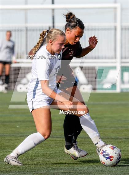 Thumbnail 3 in Syracuse vs Lone Peak (UHSAA 6A Semifinal) photogallery.