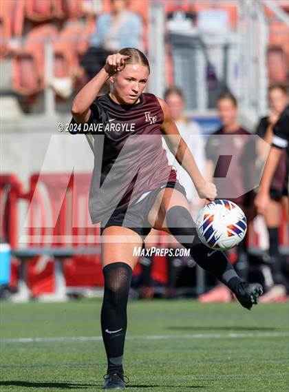 Thumbnail 3 in Syracuse vs Lone Peak (UHSAA 6A Semifinal) photogallery.