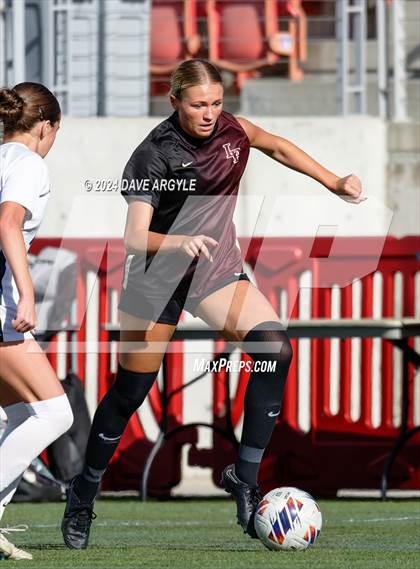 Thumbnail 3 in Syracuse vs Lone Peak (UHSAA 6A Semifinal) photogallery.