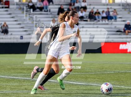 Thumbnail 1 in Syracuse vs Lone Peak (UHSAA 6A Semifinal) photogallery.