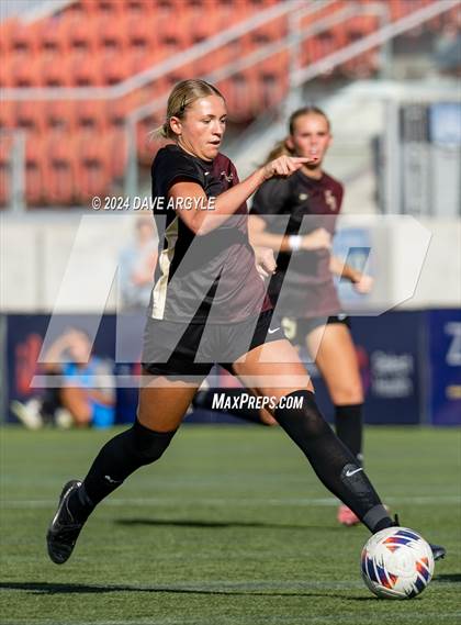 Thumbnail 2 in Syracuse vs Lone Peak (UHSAA 6A Semifinal) photogallery.