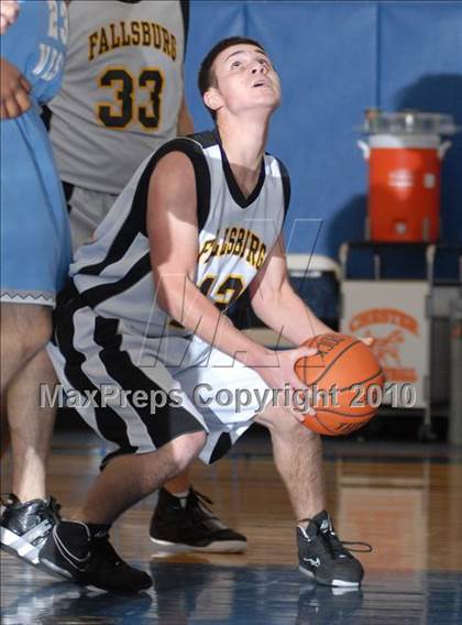 Thumbnail 2 in Sullivan West vs. Fallsburg (Hambletonian Classic) photogallery.