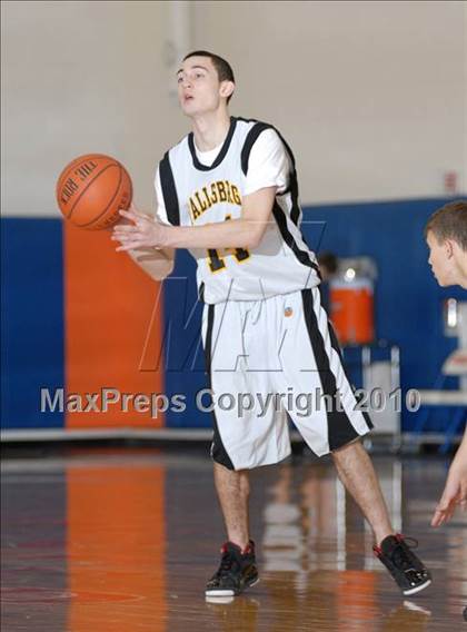 Thumbnail 1 in Sullivan West vs. Fallsburg (Hambletonian Classic) photogallery.