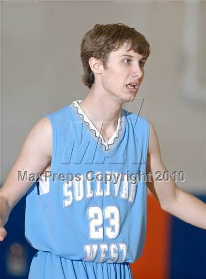 Thumbnail 1 in Sullivan West vs. Fallsburg (Hambletonian Classic) photogallery.