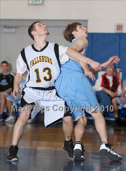 Thumbnail 3 in Sullivan West vs. Fallsburg (Hambletonian Classic) photogallery.