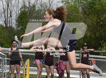 Thumbnail 3 in Section V Finals (Girls Hurdles) photogallery.