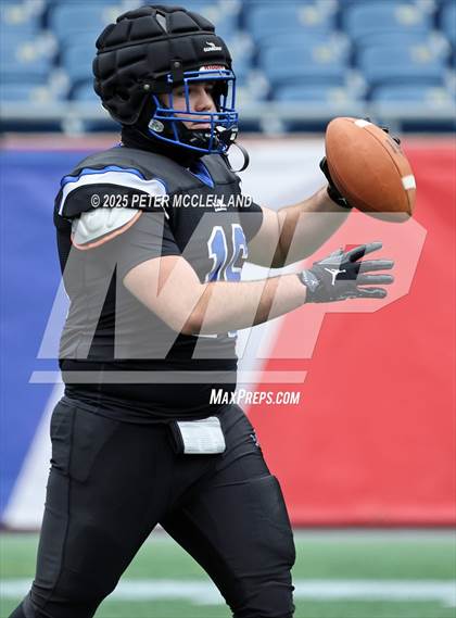 Thumbnail 2 in West Boylston/Tahanto vs. Randolph (MIAA Division 8 Final) photogallery.