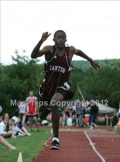 Thumbnail 2 in NCCC Track & Field Championships photogallery.
