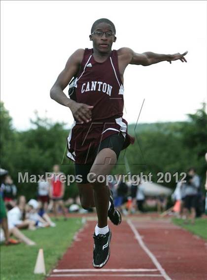 Thumbnail 3 in NCCC Track & Field Championships photogallery.