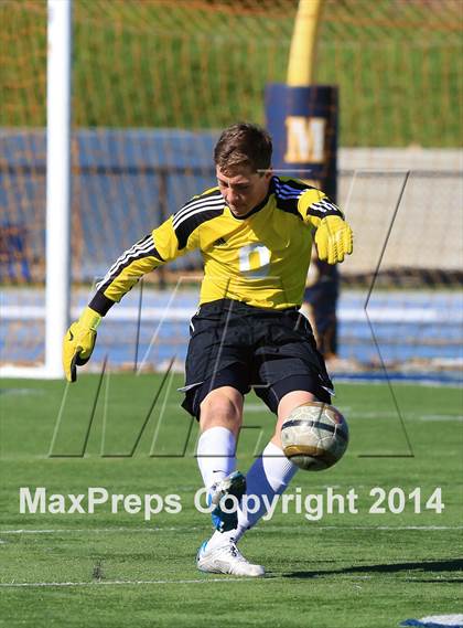 Thumbnail 1 in Fallbrook vs. Patrick Henry (CIF SDS D3 Final) photogallery.