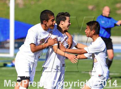 Thumbnail 2 in Fallbrook vs. Patrick Henry (CIF SDS D3 Final) photogallery.