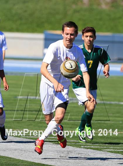Thumbnail 1 in Fallbrook vs. Patrick Henry (CIF SDS D3 Final) photogallery.