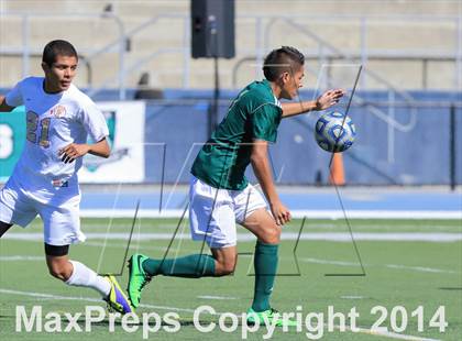 Thumbnail 2 in Fallbrook vs. Patrick Henry (CIF SDS D3 Final) photogallery.
