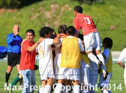 Thumbnail 2 in Fallbrook vs. Patrick Henry (CIF SDS D3 Final) photogallery.