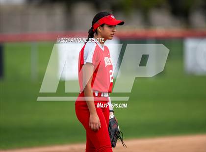 Thumbnail 1 in Mater Dei @ Los Alamitos photogallery.