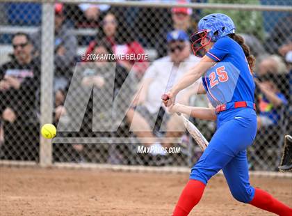 Thumbnail 2 in Mater Dei @ Los Alamitos photogallery.