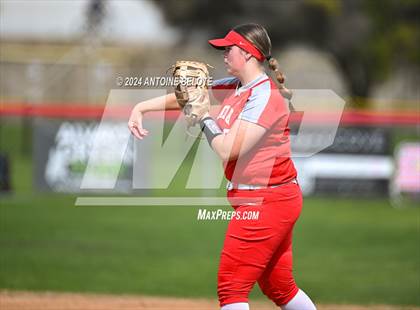 Thumbnail 2 in Mater Dei @ Los Alamitos photogallery.