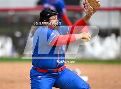 Thumbnail 1 in Mater Dei @ Los Alamitos photogallery.