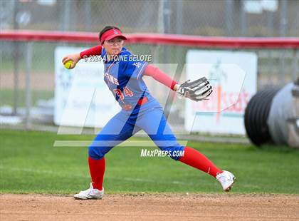 Thumbnail 1 in Mater Dei @ Los Alamitos photogallery.