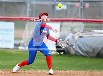 Thumbnail 3 in Mater Dei @ Los Alamitos photogallery.