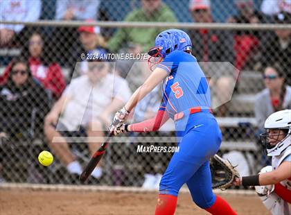Thumbnail 2 in Mater Dei @ Los Alamitos photogallery.