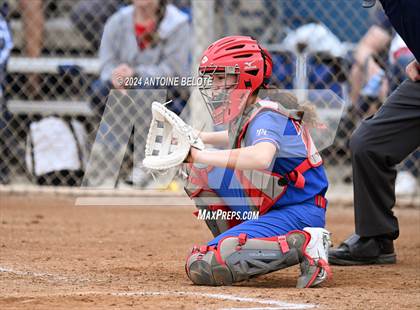 Thumbnail 2 in Mater Dei @ Los Alamitos photogallery.