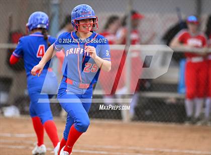 Thumbnail 1 in Mater Dei @ Los Alamitos photogallery.