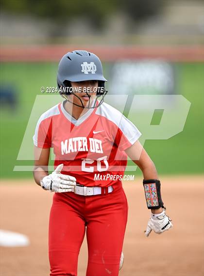 Thumbnail 2 in Mater Dei @ Los Alamitos photogallery.