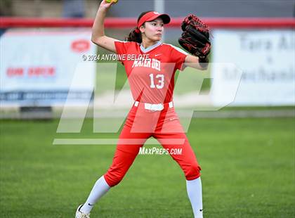 Thumbnail 2 in Mater Dei @ Los Alamitos photogallery.