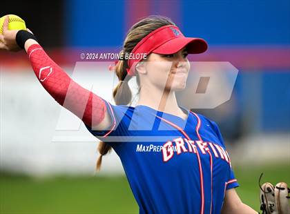 Thumbnail 2 in Mater Dei @ Los Alamitos photogallery.
