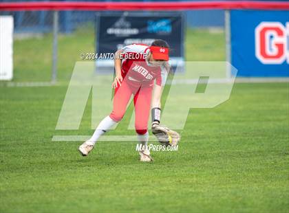 Thumbnail 2 in Mater Dei @ Los Alamitos photogallery.
