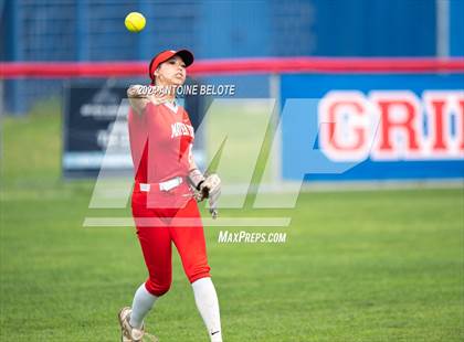 Thumbnail 1 in Mater Dei @ Los Alamitos photogallery.