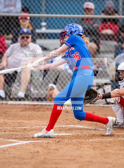 Thumbnail 2 in Mater Dei @ Los Alamitos photogallery.