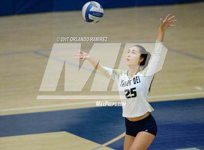Thumbnail 3 in Mater Dei Catholic @ Eastlake photogallery.