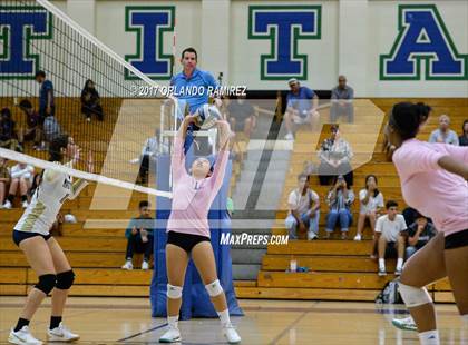 Thumbnail 3 in Mater Dei Catholic @ Eastlake photogallery.