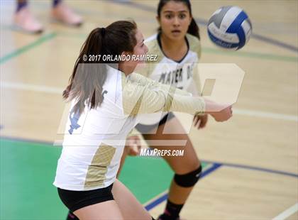 Thumbnail 1 in Mater Dei Catholic @ Eastlake photogallery.