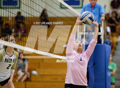 Thumbnail 2 in Mater Dei Catholic @ Eastlake photogallery.