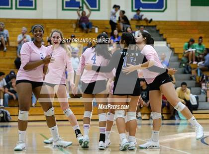 Thumbnail 2 in Mater Dei Catholic @ Eastlake photogallery.