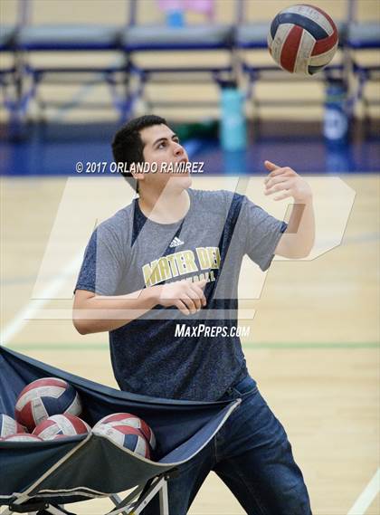 Thumbnail 2 in Mater Dei Catholic @ Eastlake photogallery.