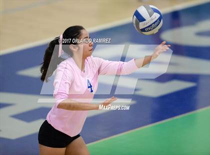 Thumbnail 3 in Mater Dei Catholic @ Eastlake photogallery.
